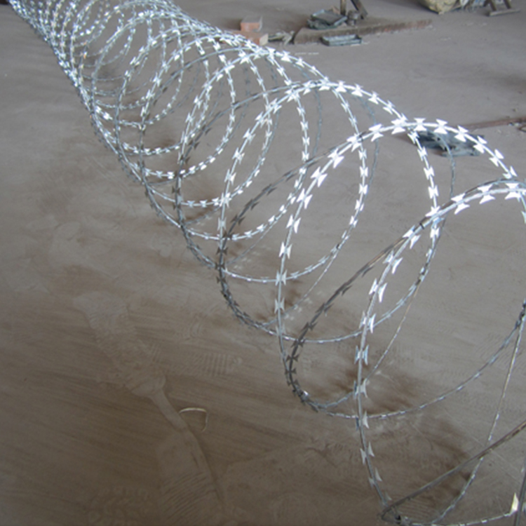 Galvanized razor wire coil high strength anti- rust concertina wire